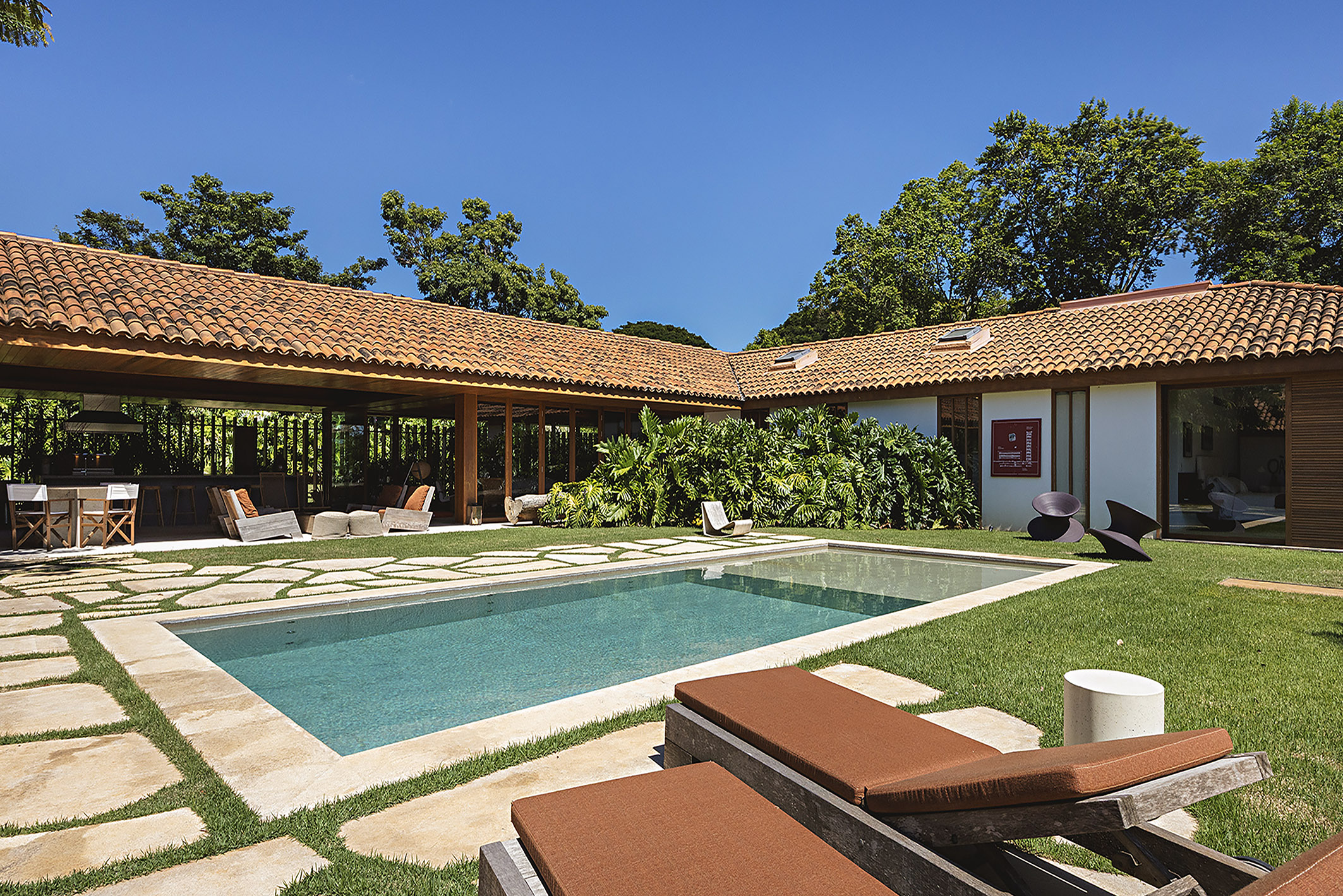 Casa em Condomínio no Chácara Jaraguá