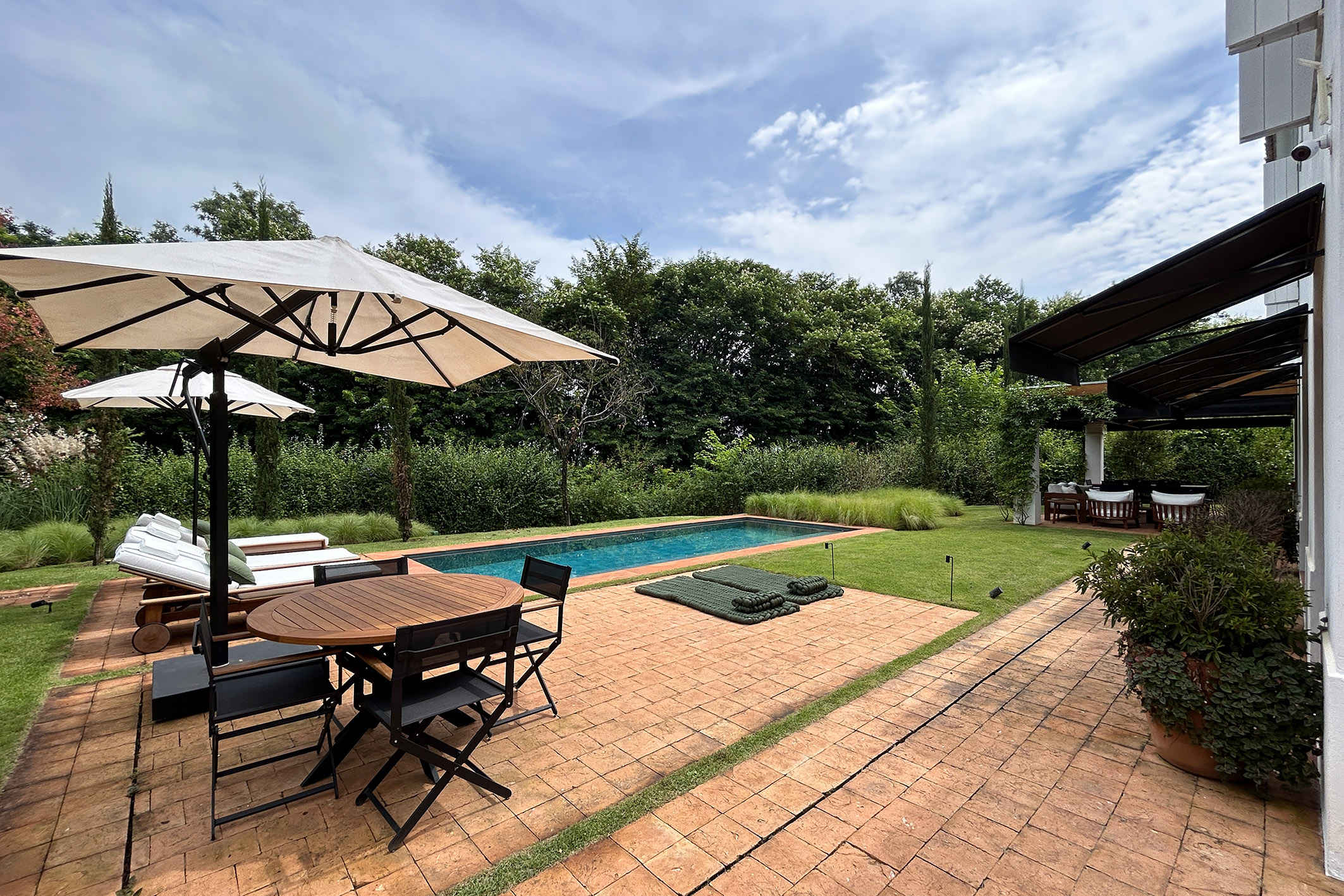 Casa em Condomínio no Chácara Jaraguá