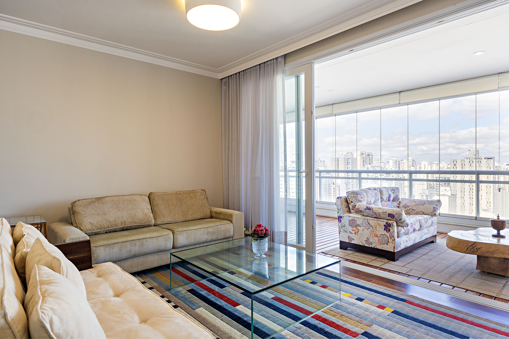 Apartamento no Paraíso
