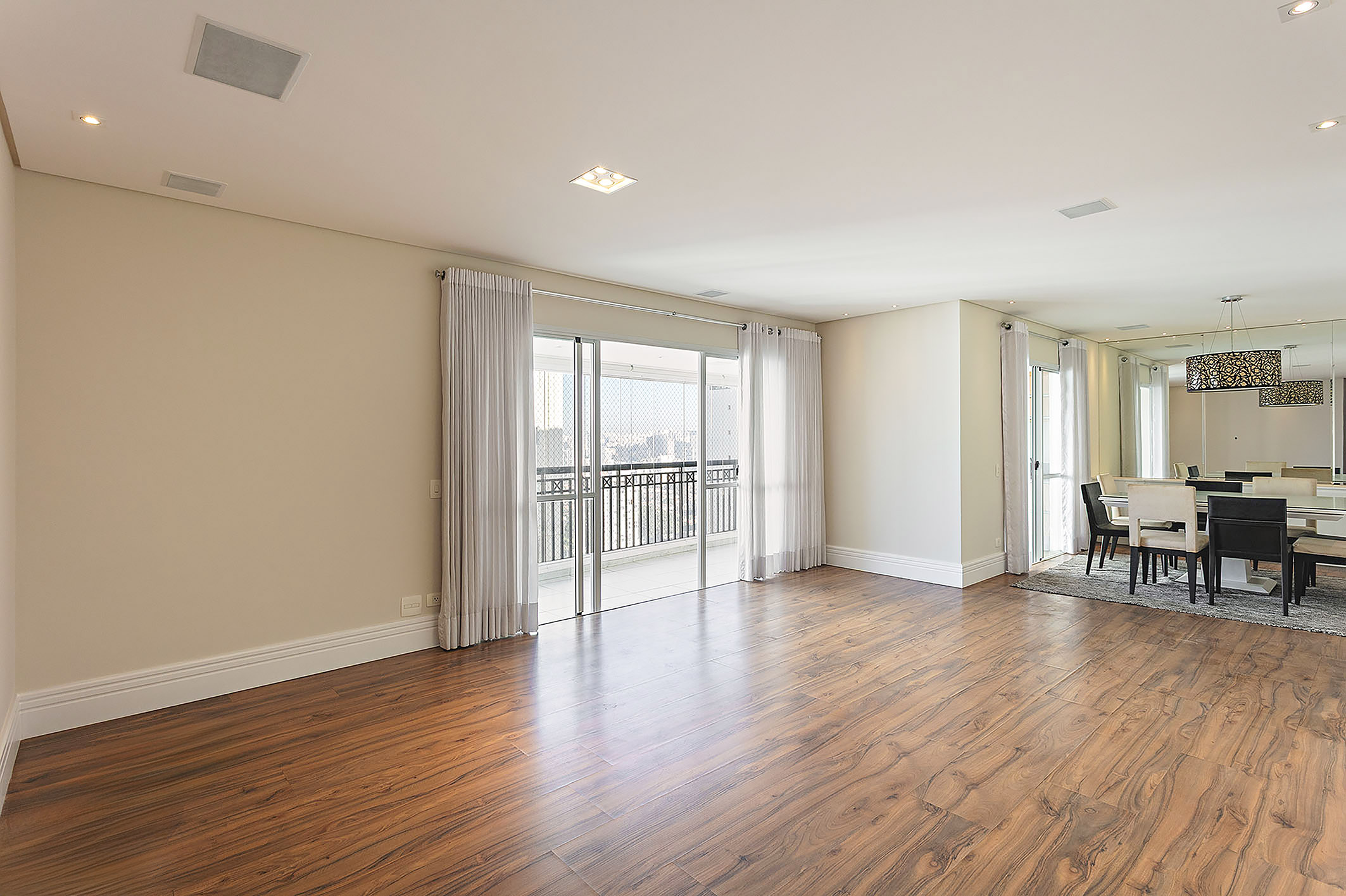 Apartamento no Cidade Monções