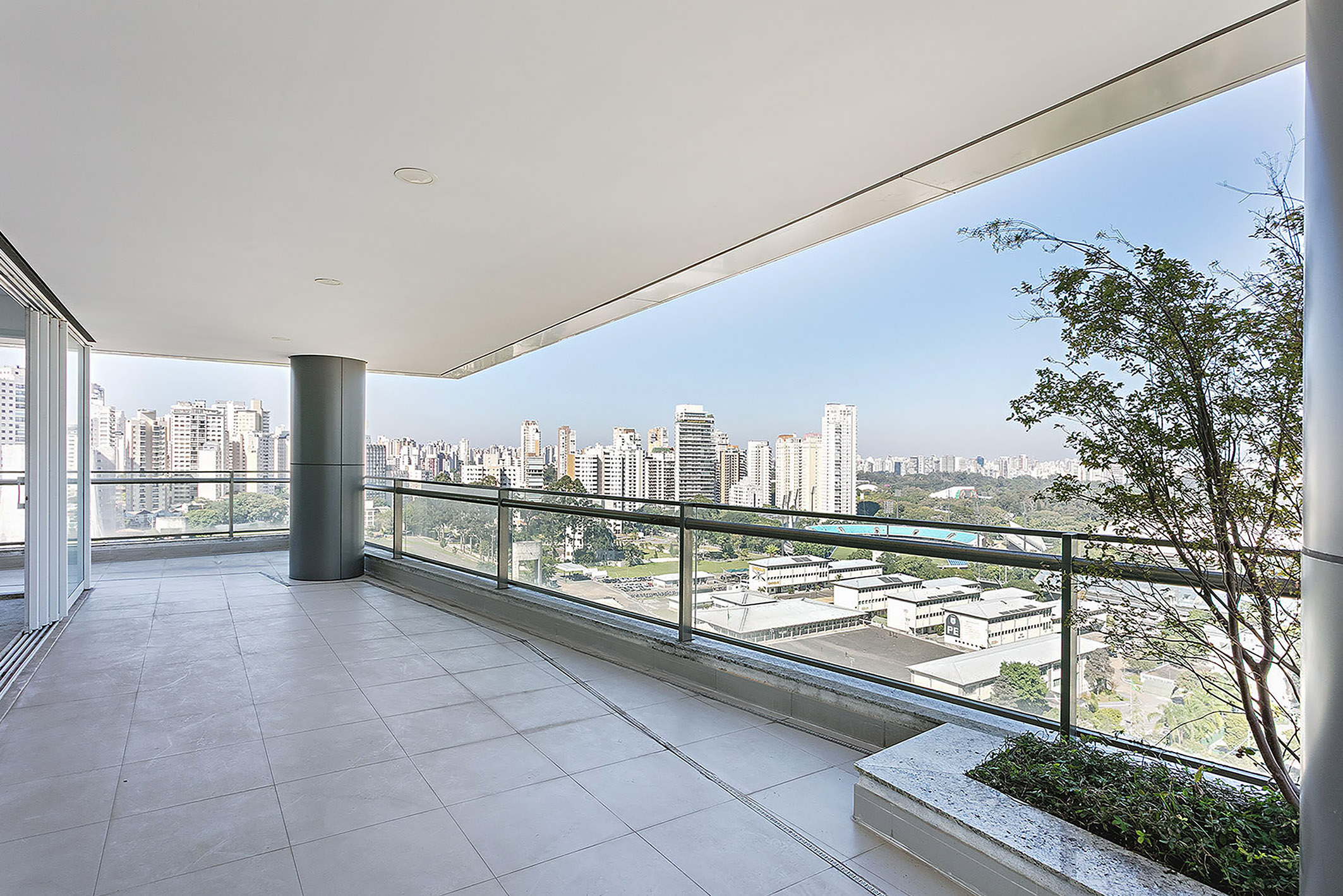 Apartamento no Paraíso