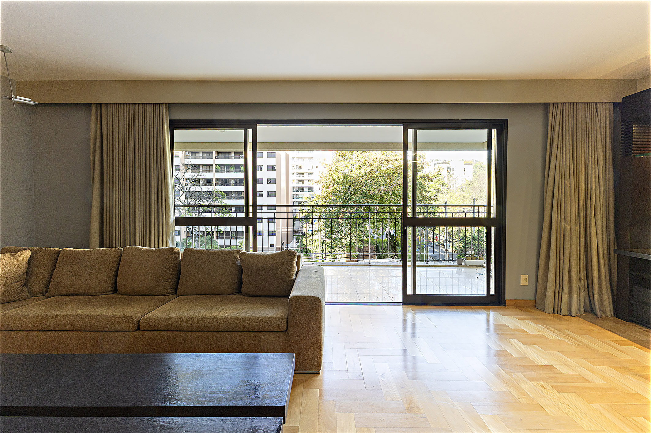 Apartamento no Real Parque