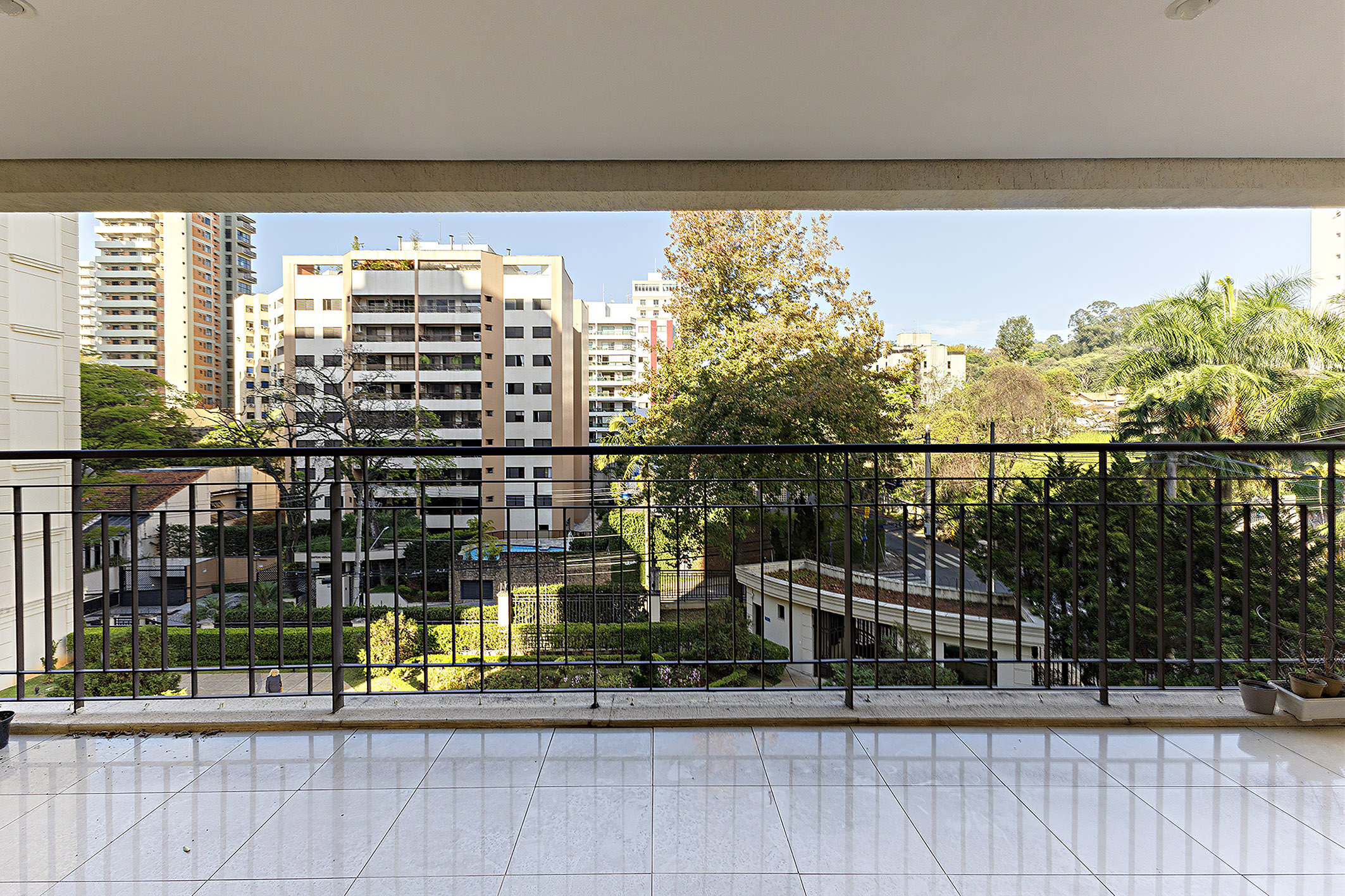 Apartamento no Real Parque