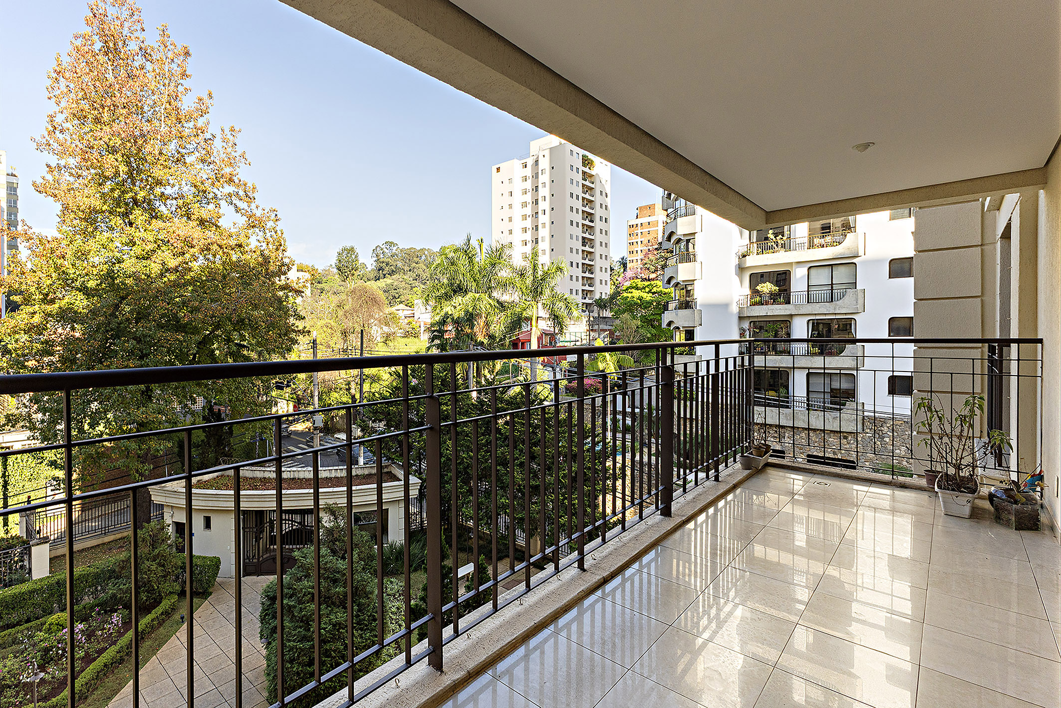 Apartamento no Real Parque