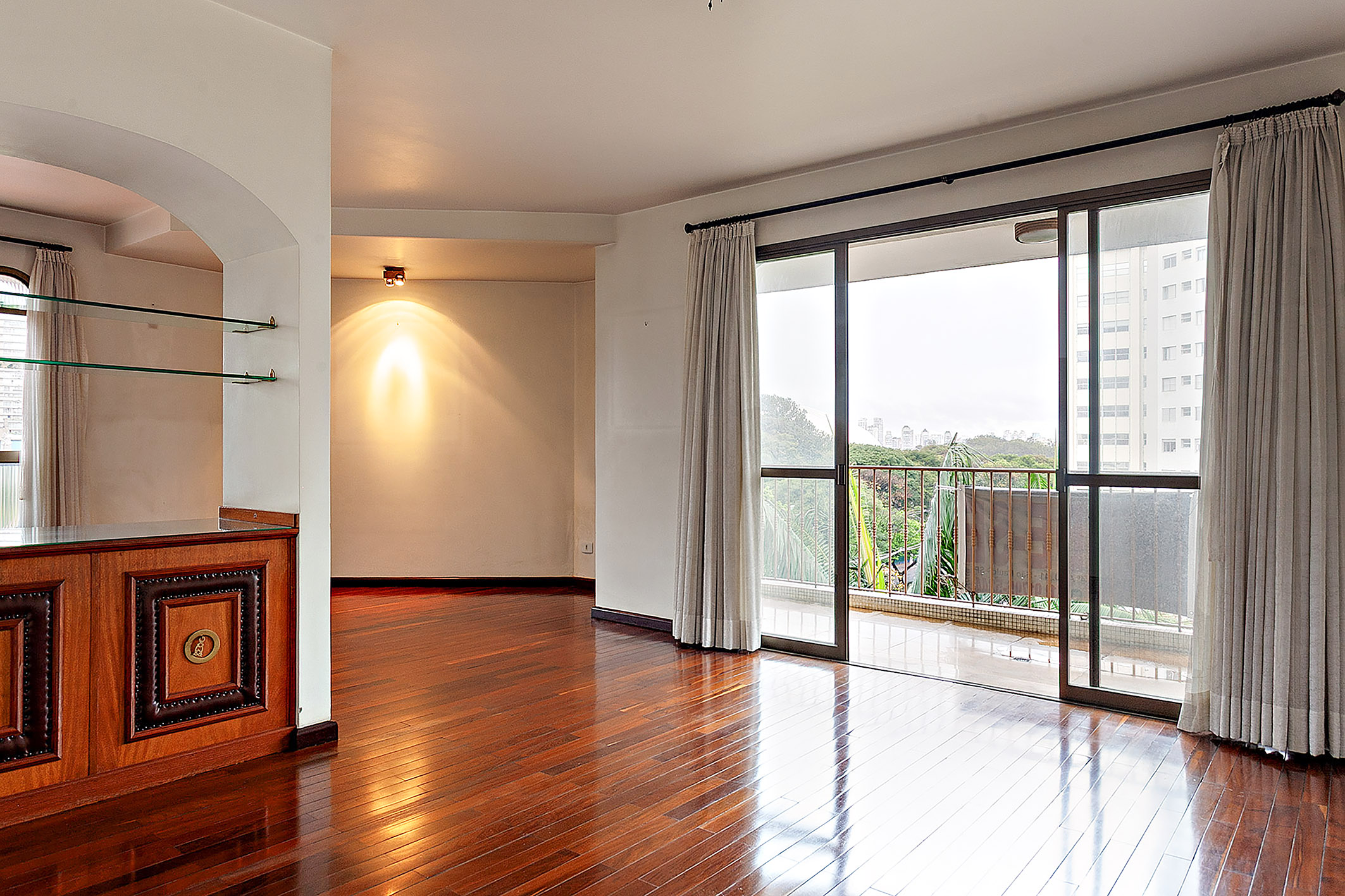 Apartamento no Paraíso