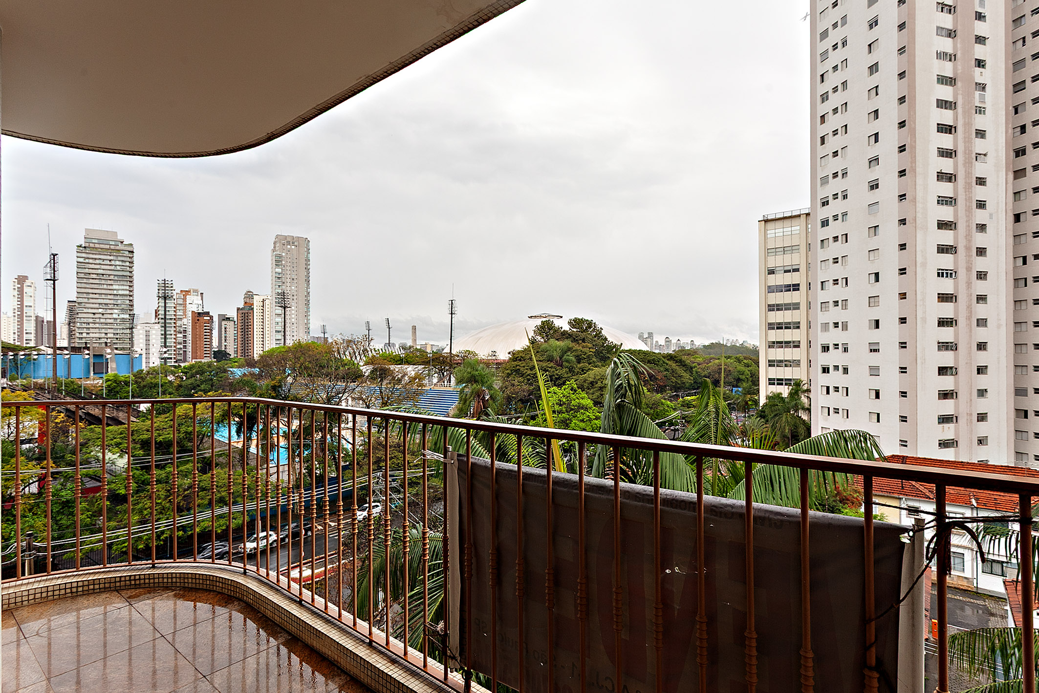 Apartamento no Paraíso