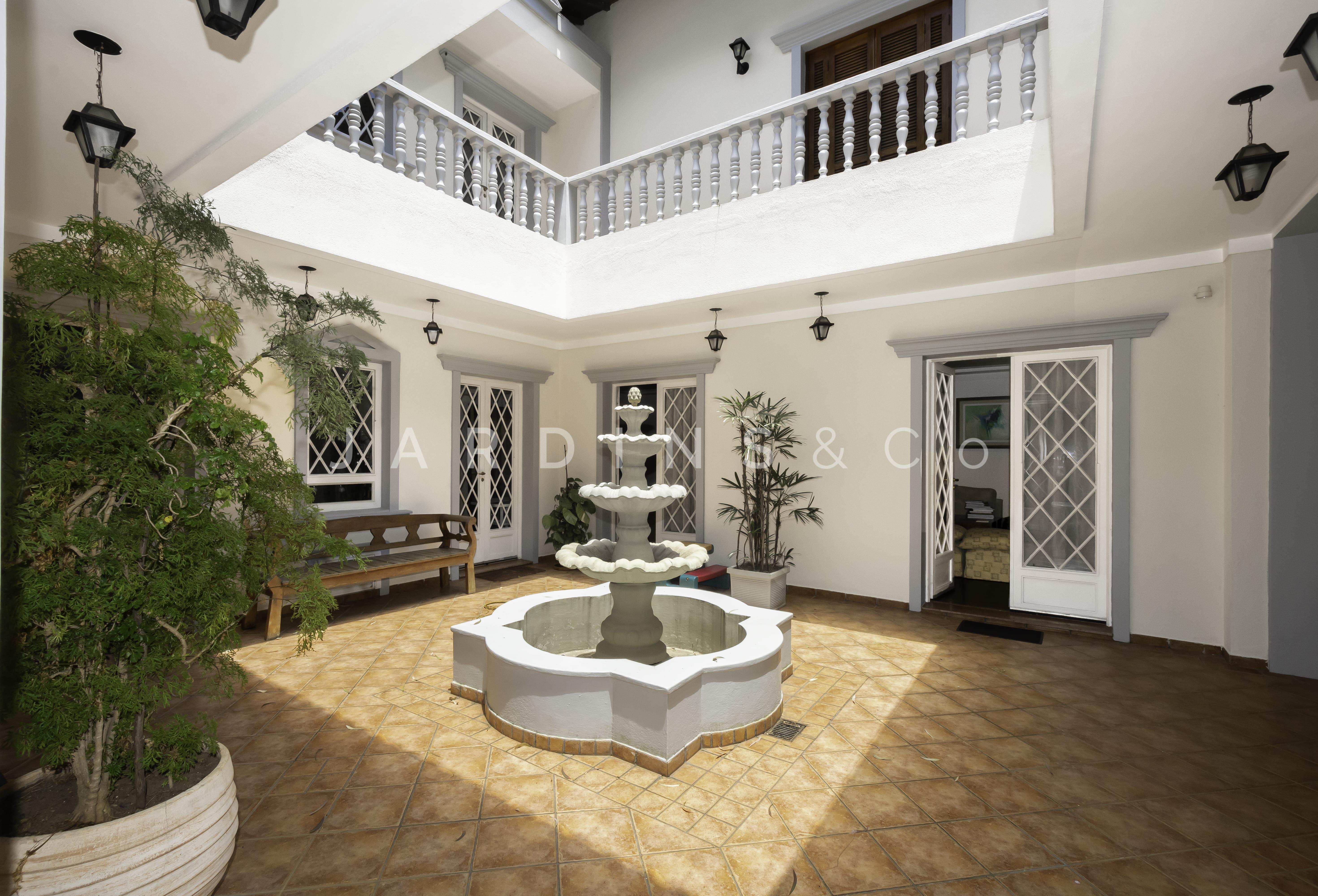 Casa em Condomínio no Jardim Petrópolis