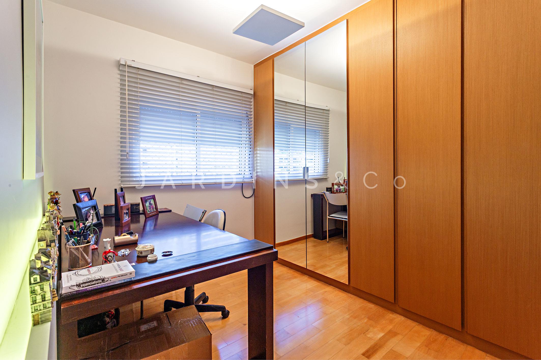 Apartamento no Paraíso