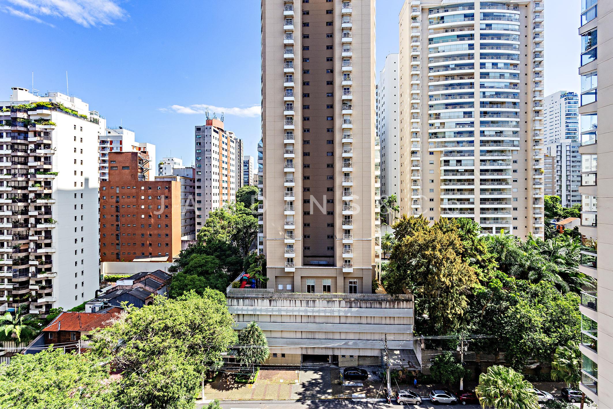 Apartamento no Paraíso