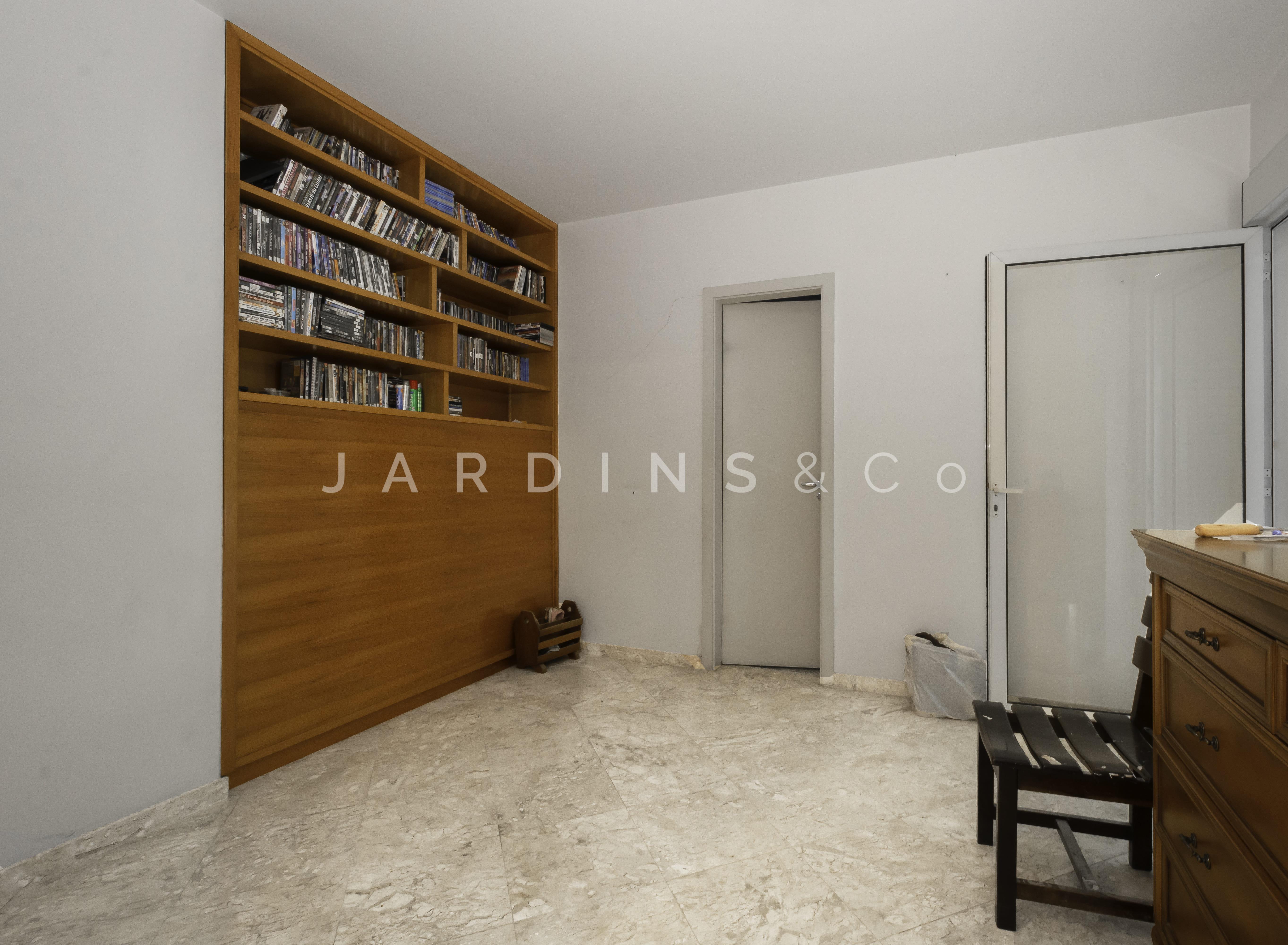 Apartamento no Paraíso