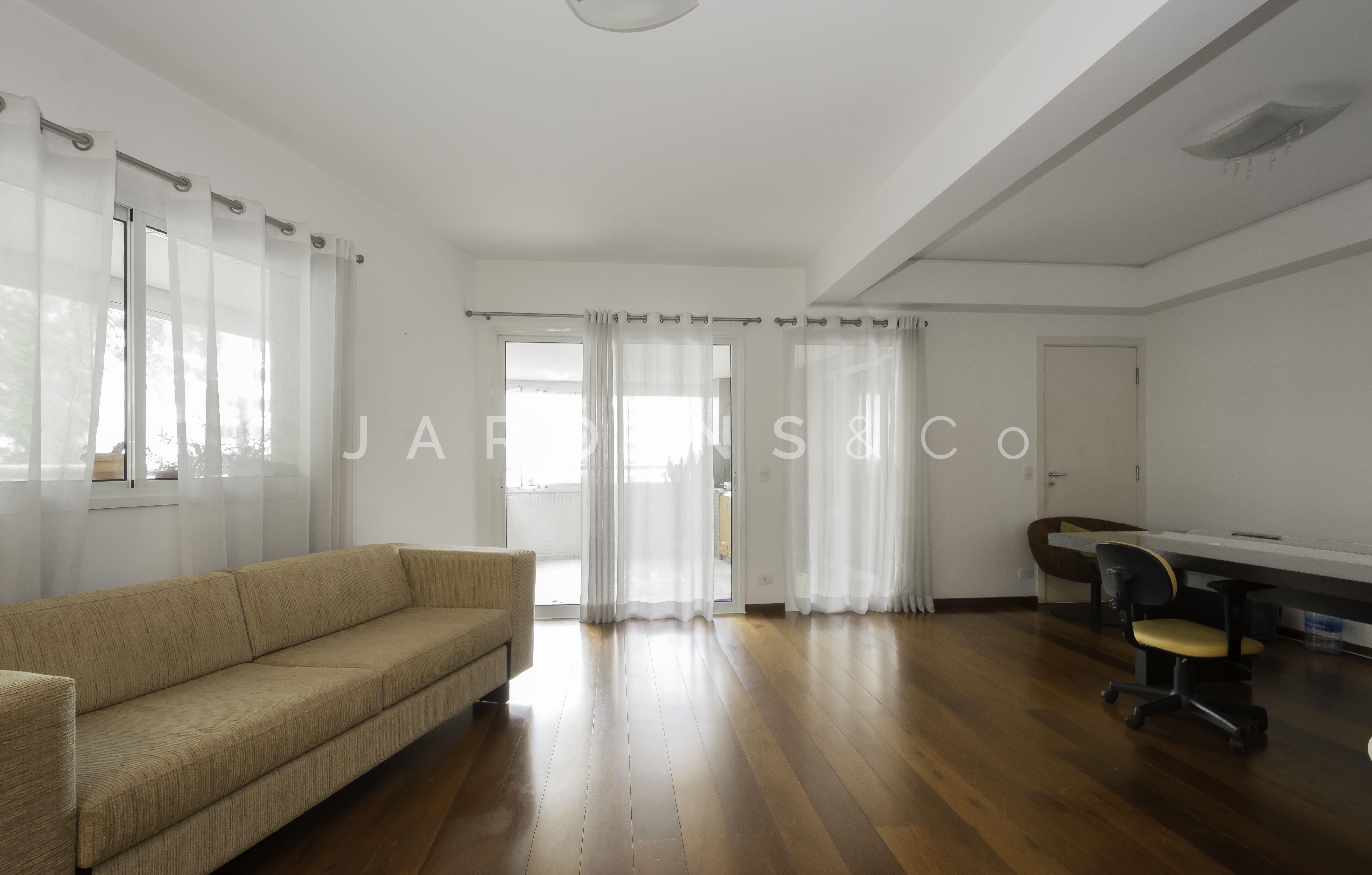Apartamento no Paraíso