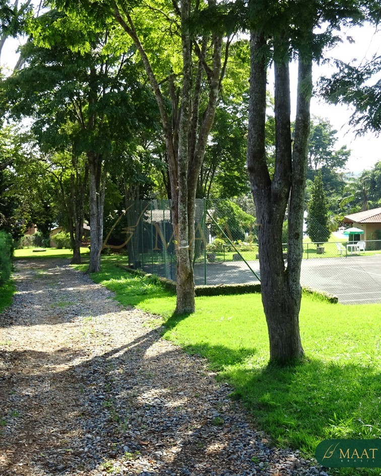 Refúgio exclusivo à beira da Represa de Itupararanga